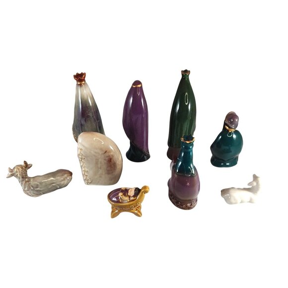 Ceramic Nativity Scene Figurines (9) Hand Painted-Joseph Was Broken & Reglued - Picture 3 of 15